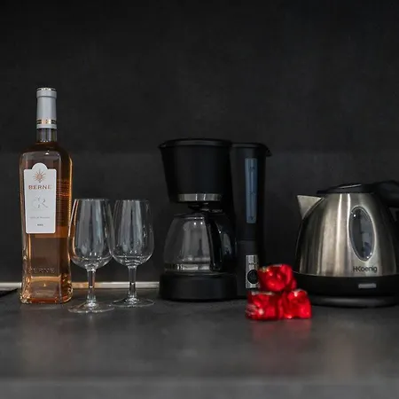 Lastoria - Au Coeur Du Centre-ville Bord De 아파트 *